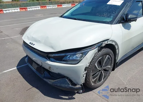 2022 Kia Ev6 Wind z USA, uszkodzony, nr VIN KNDC3DLC5N5053174